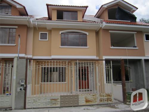 Casa en Cuenca sector Av. 12 de Octubre e Isabela Católica  (SCV279)