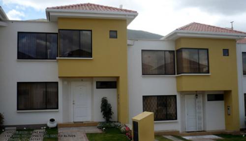 CASA PUSUQUÍ, CONJUNTO ALISOS, 2 PLANTAS, 3 DORMITORIOS, ALADO NUEVO COLEGIO ESPEJO $85.000 INMOBILIARIA CONEXION: 2353-232, 097-592747