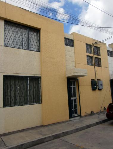 CASA CONJUNTO EL ALMENDRO , 72M2, VÍA A MARIANITAS $39.500 INMOBILIARIA CONEXION: 2353-232, 097-592747