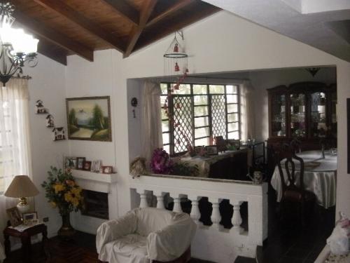 VENDO CASA INDEPENDIENTE EN SAN ANTONIO DE PICHINCHA