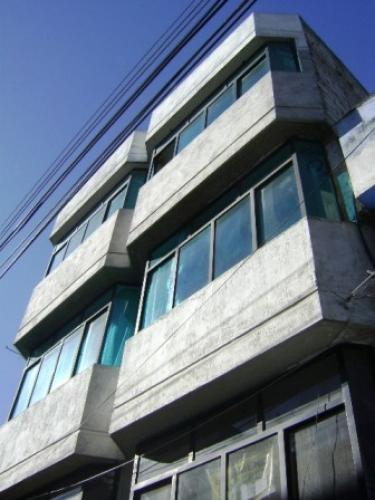 VENDO CASA BARATA EN SUR DE QUITO SECTOR TURUBAMBA CERCA AL ESTADIO EL AUCAS.