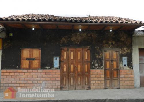 Se vende casa en sector calle Larga ideal para negocio u oficina