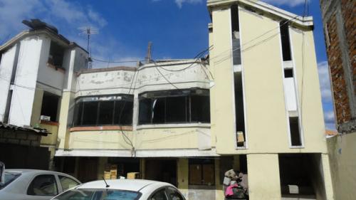 VENDO 2 CASAS DE CEMENTO ARMADO EN PRESTIGIOSA CIUDADELA DE OTAVALO