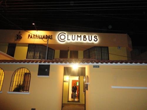 VENDO PROPIEDAD CON DEPARTAMENTO Y LOCAL COMERCIAL