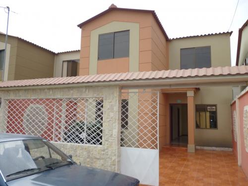 Vendo Casa muy Bella en Urb. La Joya en la Via a Samborondon