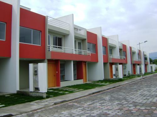 Confortables casas nuevas 113 m2 conjunto privado Valle de los Chillos