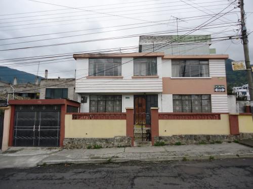 CASA DE VENTA SUR DE QUITO