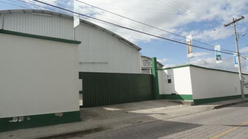 VENDO FABRICA UBICADA EN OTAVALO