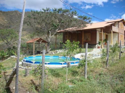 Casa de dos pisos acabados rsticos, en venta en Malacatos Vilcabamba Ecuador