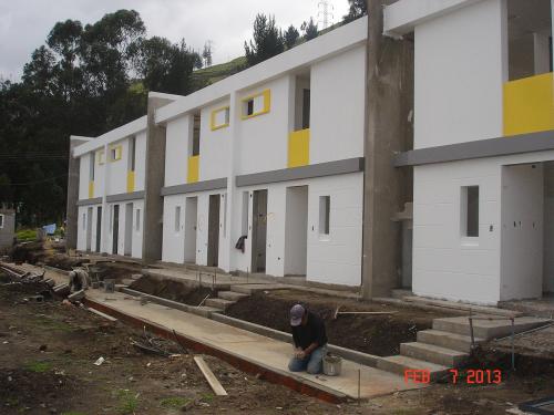 Casas 65m2 para estrenar -Sur- Sector/Barrio Monserrat (Camino antiguo a Conocoto).