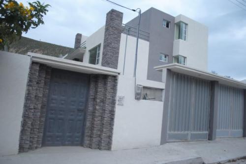 Hermosa casa ha estrenar en San Antonio de Pichincha Quito