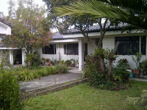 Casa ubicado en Cumbayá (urbanización Auqui Chico) de 3556 m de terreno