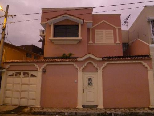 Se vende hermosa casa en Sauces 9