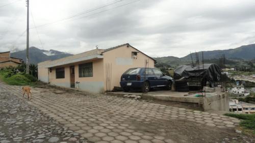 VENDO CASA EN OTAVALO - IMBABURA