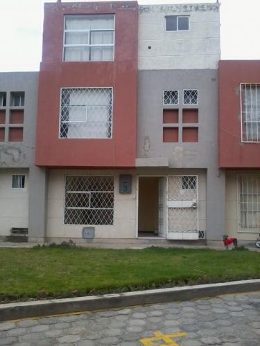 HERMOSA CASA EN EL NORTE DE QUITO