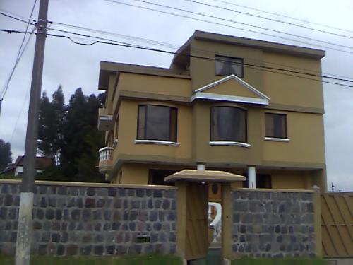 VENTA CASA EN EL VALLE DE LOS CHILLOS