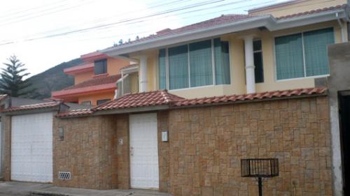 CASA SAN GREGORIO, 5 DORMITORIOS, 2 PARQUEADEROS, 260M2 DE CONSTRUCCIÓN $190.000 2353-232, 0997-592747