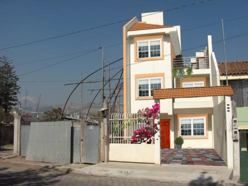 Terreno y casa en la mejor ubicación de Ambato