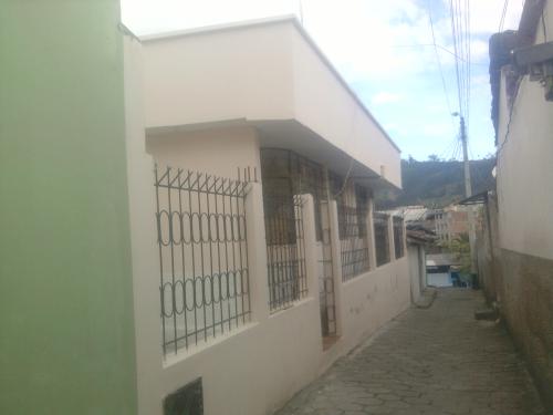 Vendo casa en sitio residencial en la ciudad de Otavalo