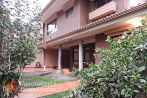 SE VENDE HERMOSA CASA EN URBANIZACION VISTA LINDA