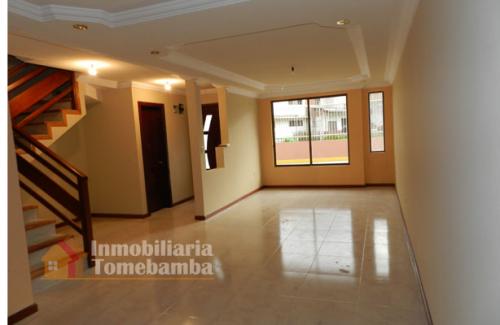 CASA DE VENTA EN CUENCA POR ESTRENAR EN URBANIZACION PRIVADA