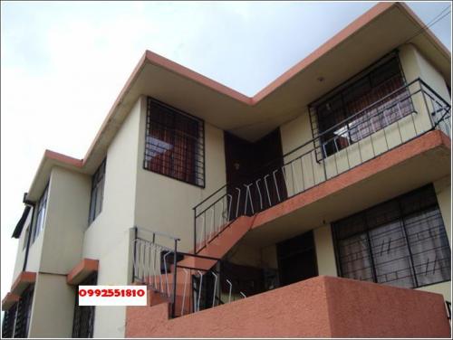 Casa de venta en Quito. Oferta!! 400 metros en una Construcción de 3 pisos...