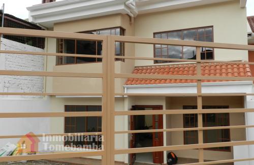 SE VENDE CASA EN CUENCA SECTOR SANTA MARIA