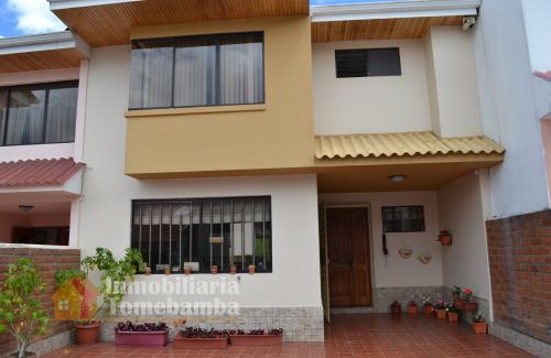 SE VENDE CASA EN CUENCA SECTOR AV.12 DE ABRIL