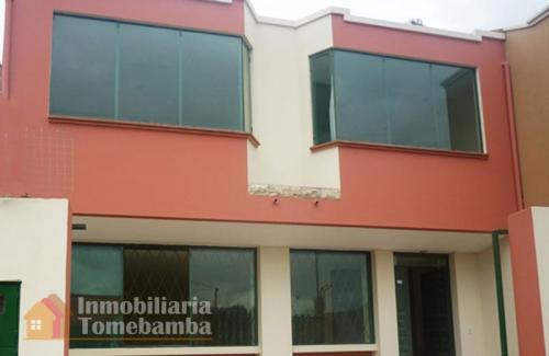 CASA DE VENTA EN CUENCA SECTOR UNCOVÍA