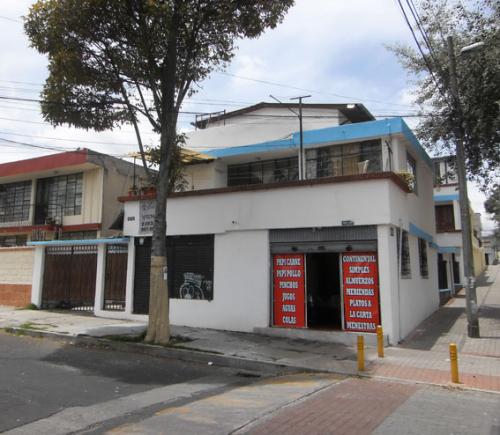 CASA KENNEDY, NORTE DE QUITO, 495M2 CONSTRUCCIÓN,IDEAL INVERSIONISTAS $197.000 2353-232,0997-592747
