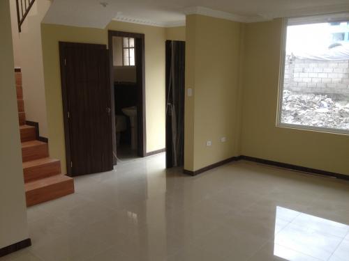 CASAS DE LUJO EN LA MITAD DEL MUNDO