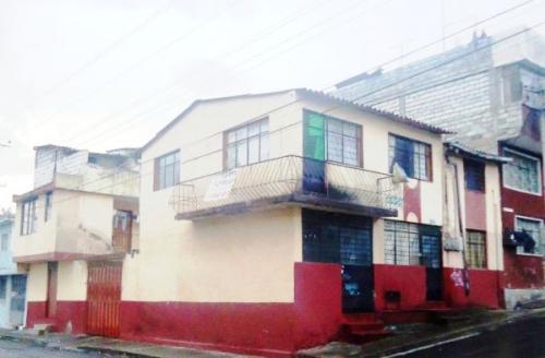 CASA RENTERA ESQUINERA   SUR DE QUITO  SECTOR LA MENA 2 