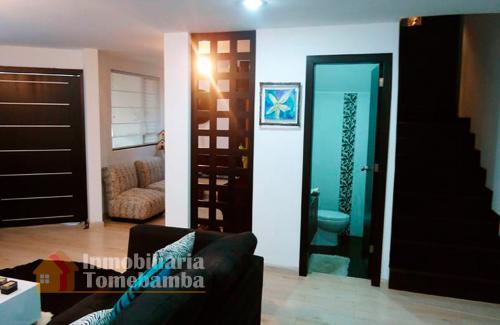 CASAS DE VENTA EN CUENCA POR ESTRENAR CERCA DE LA CDLA DE LOS INGENIEROS