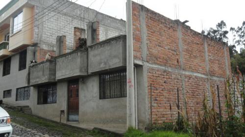 VENDO CASA EN OTAVALO