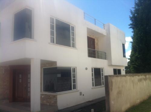 VENDO HERMOSA CASA POR ESTRENAR...DE OPORTUNIDAD