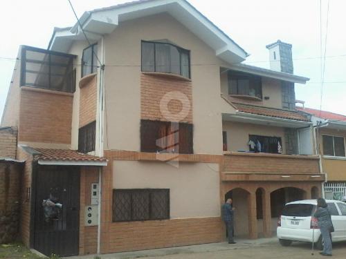 Casa Rentera 2 Departamentos Independientes a Una Cuadra de La Av Don Bosco