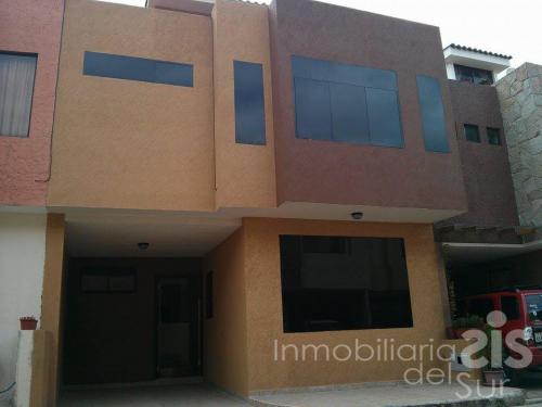 X Viaje Hermosa Villa Dos Plantas Buhardilla en Urb. Privada Sector Misicata