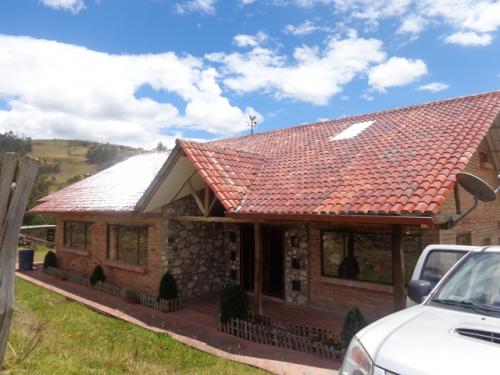 Oportunidad Hermosa Villa Rustica con 1400 Mt Sector Tarqui El Cisne