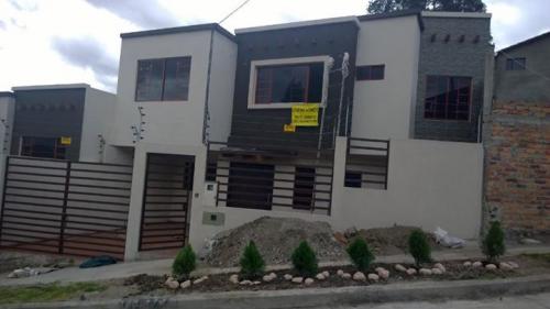 BONITA CASA LISTA PARA ESTRENAR