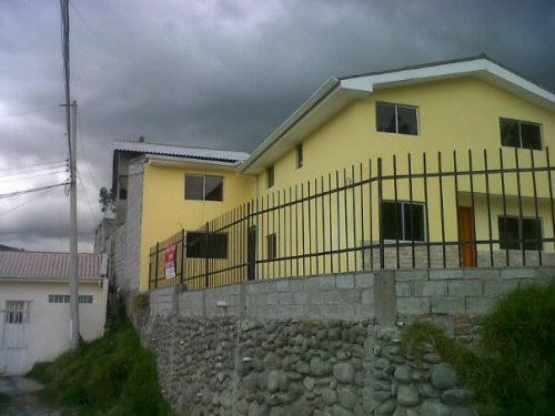 CASA RENTERA 2 DEPARTAMENTOS INDEPENDIENTES