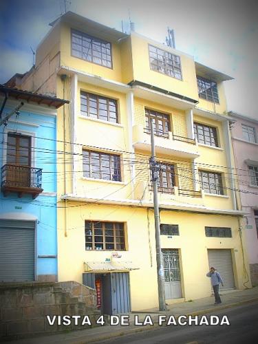 CASA RENTERA EN LA RECOLETA-SECTOR CENTRO-QUITO