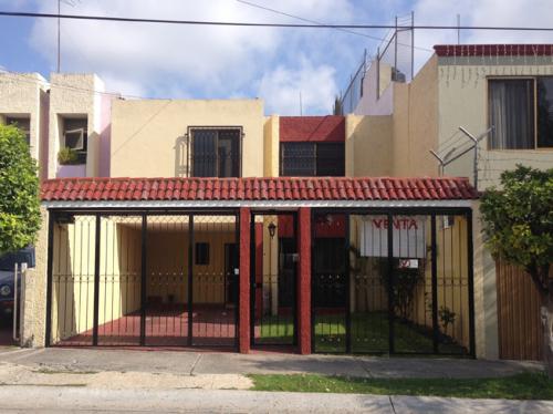 Casa Venta / La Estancia $2,750,000.- / Zapopan , Jalisco