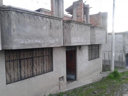 POR MOTIVO DE VIAJE  VENDO CASA 