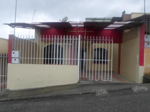 VENDO CASA ECONOMICA EN LA BANDA!