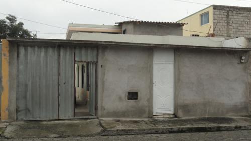 VENDO CASA EN OTAVALO