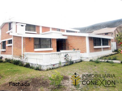 CASA AMPLIA SECTOR CLUB DE LIGA, CONJUNTO PRIVADO $145.000, INFORMES 2353-232 0997-592747