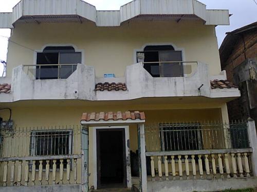 VENDO CASA  DE 2 PISOS 