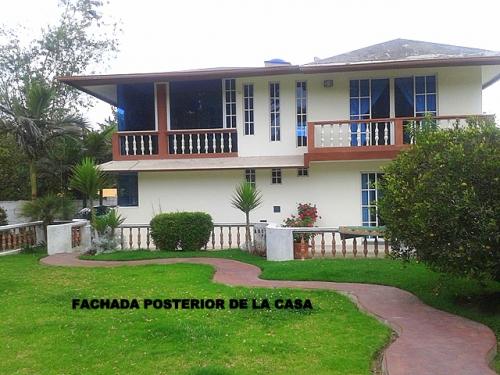 Casa Confortable En Urbanizacion “LA PAMPA”