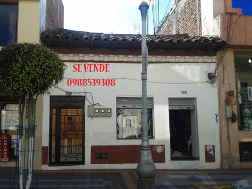CASA EN VENTA EN EL CENTRO DE OTAVALO