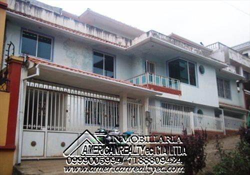 CASA CON DEPARTAMENTOS AZOGUES 